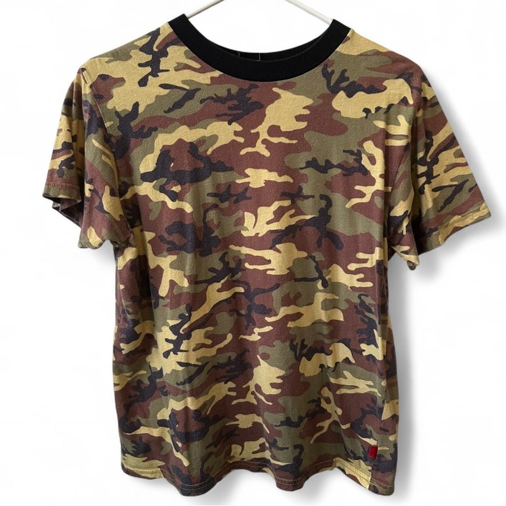 the kylie shop camo t-shirt